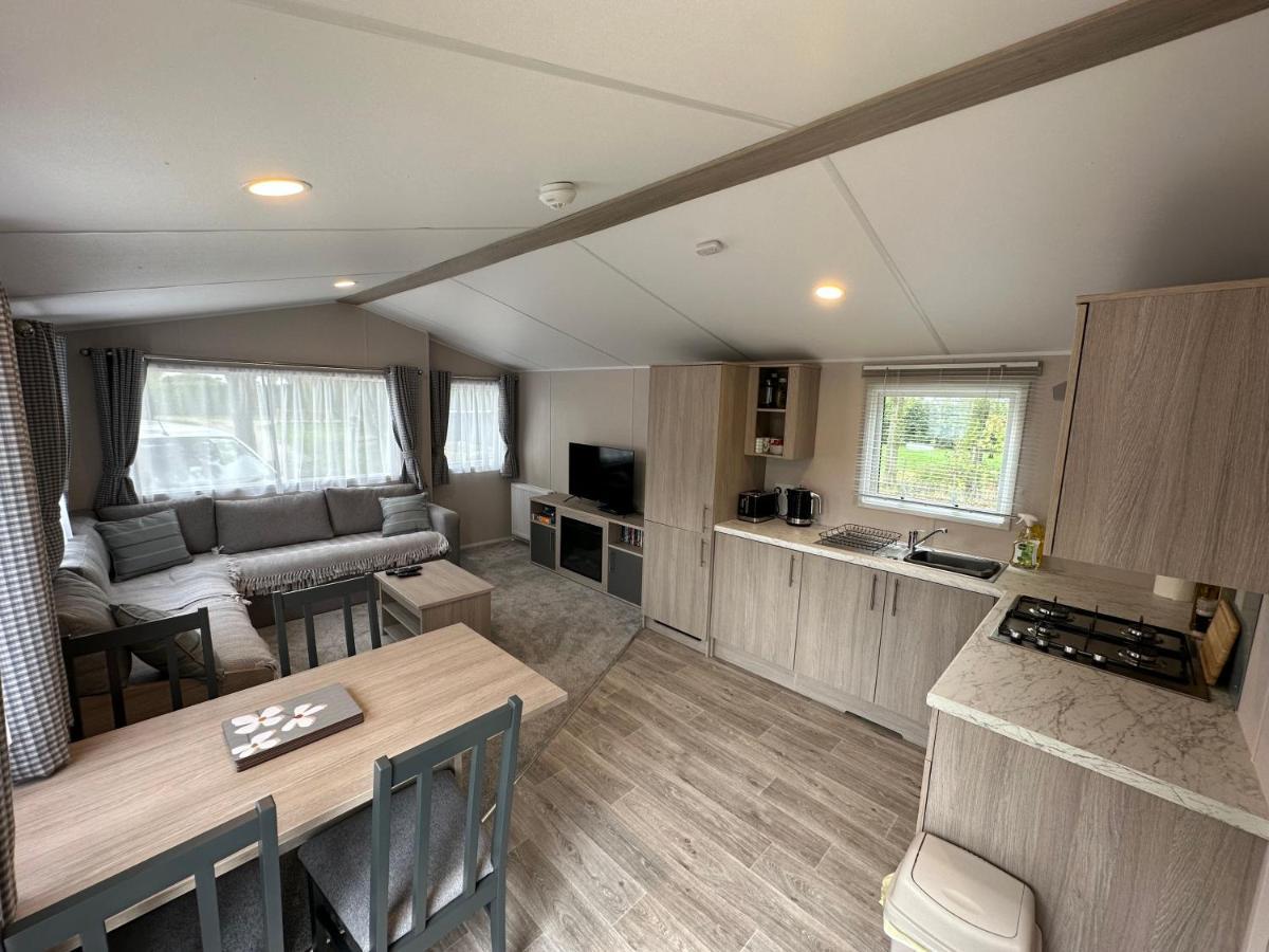 Bishy Barnabee, Waxham Nr Sea Palling, Path To The Sandy Beach Norwich Exterior photo